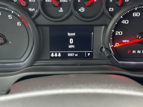 Used 2025 Chevrolet Silverado 1500 Custom image 39