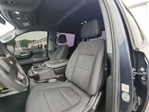Used 2021 Chevrolet Silverado 1500 Custom AWD/4WD image 21