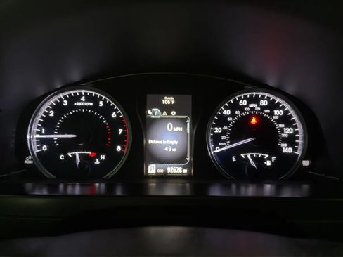 Used 2016 Toyota Camry LE w/ Protection Package (Q2) FWD image 11
