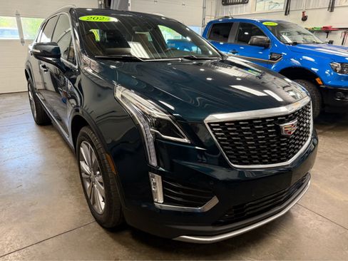 Used 2024 Cadillac XT5 Premium Luxury w/ LPO, Floor Liner Package AWD/4WD image 3