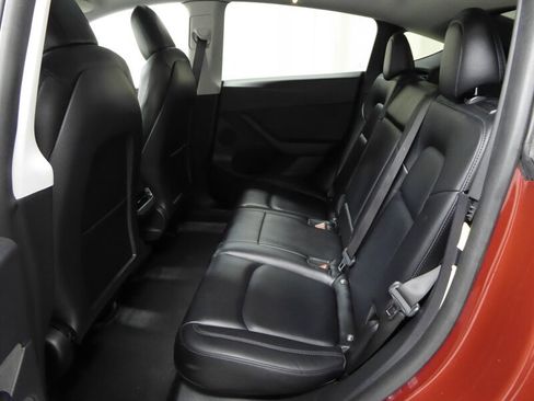 Used 2021 Tesla Model Y 2WD image 25