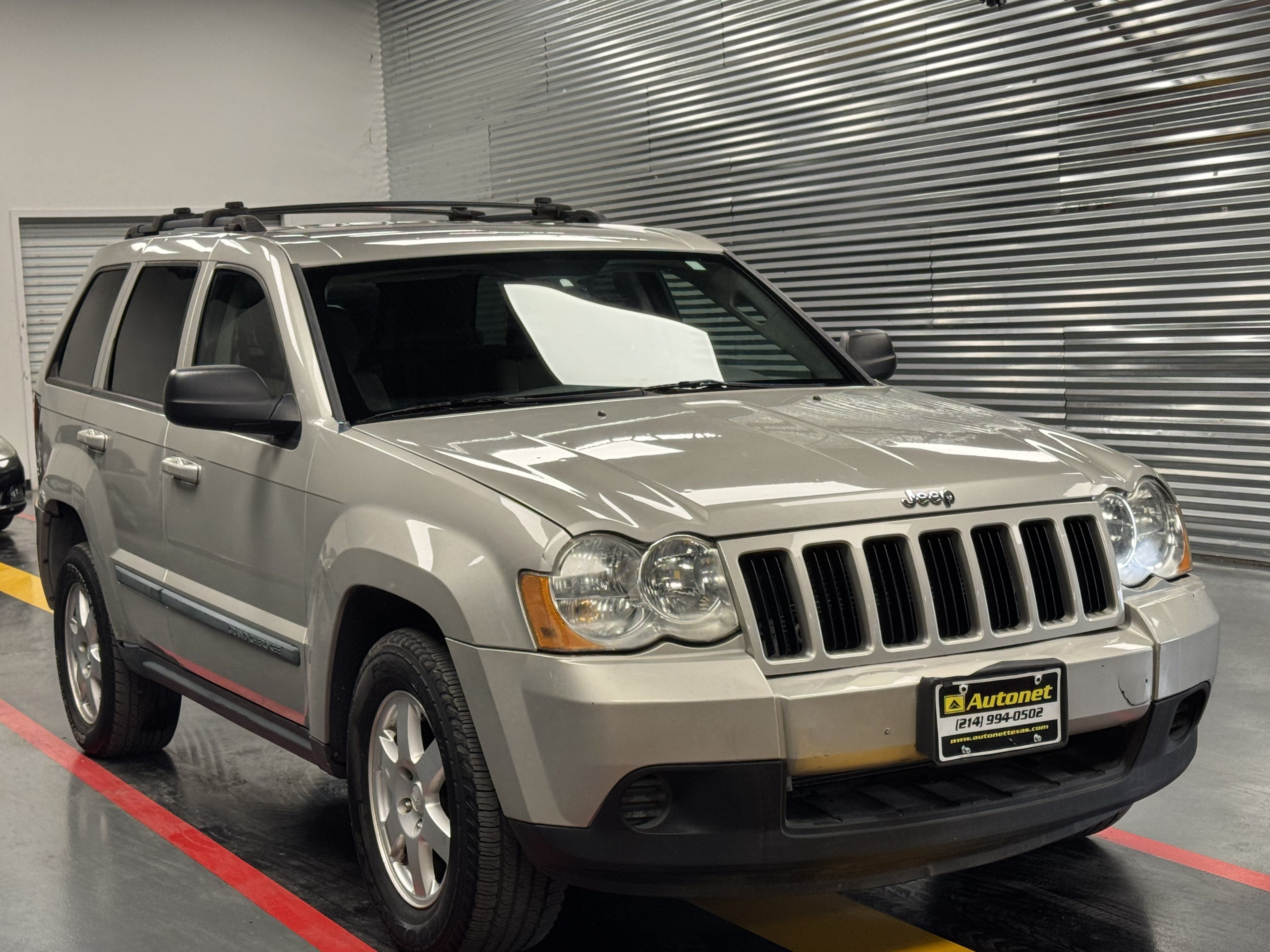 Used 2009 Jeep Grand Cherokee Laredo RWD image 6