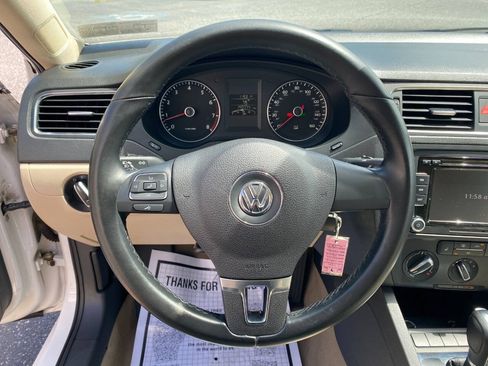 Used 2012 Volkswagen Jetta SE FWD image 13
