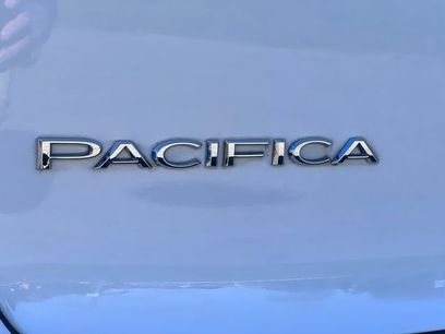 Used 2024 Chrysler Pacifica Touring-L