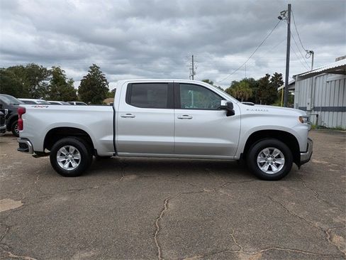 Used 2022 Chevrolet Silverado 1500 LT image 3