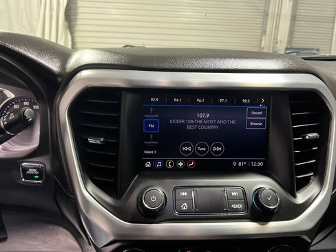 Used 2020 GMC Acadia SLE w/ Driver Convenience Package FWD image 31