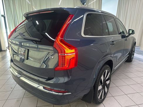 Used 2025 Volvo XC90 T8 Plus w/ Protection Package Premier AWD/4WD image 5