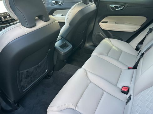 New 2026 Volvo XC60 B5 Plus AWD/4WD image 9