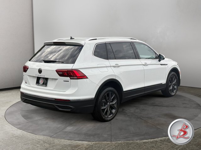 Used 2024 Volkswagen Tiguan SE AWD/4WD image 7