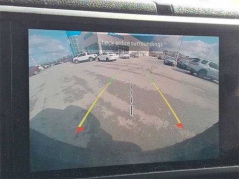 Used 2025 Jeep Wrangler Willys image 13