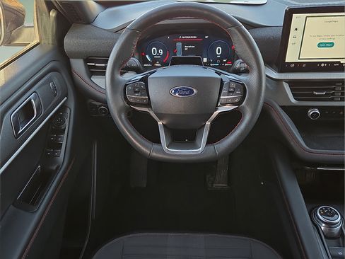 Used 2025 Ford Explorer ST-Line w/ ST-Line Street Pack AWD/4WD image 20
