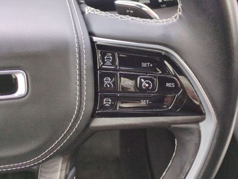 Used 2022 Jeep Grand Cherokee Overland image 26