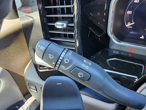 New 2026 GMC Sierra 1500 SLT w/ SLT Premium Plus Package image 23