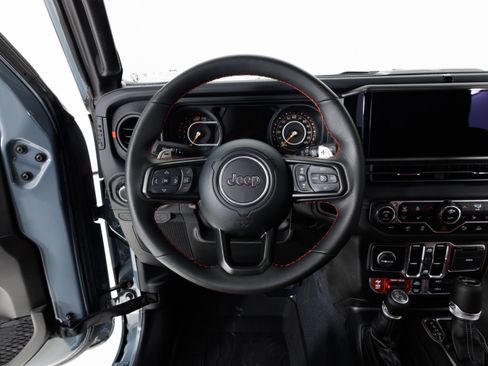 Used 2024 Jeep Wrangler Unlimited Rubicon 392 image 18