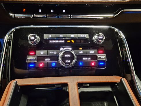 Used 2023 Lincoln Navigator L Reserve image 28