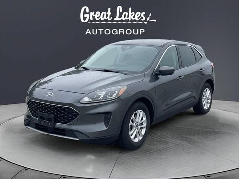 Used 2020 Ford Escape SE FWD image 1