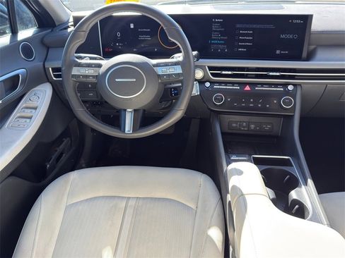 Used 2025 Hyundai Sonata SEL image 25