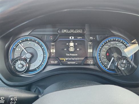 Used 2022 RAM 1500 Limited w/ Body Color Bumper Group image 12