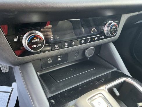 Used 2025 Mitsubishi Outlander SE AWD/4WD image 25