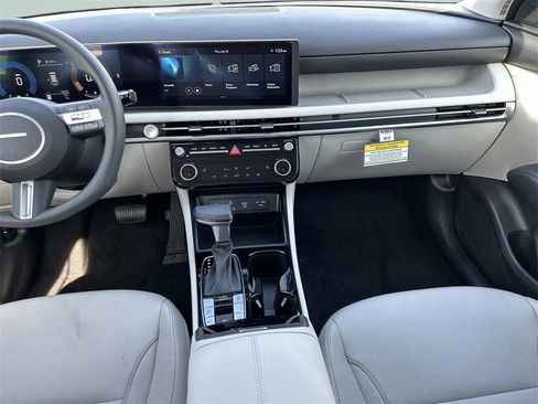 New 2026 Hyundai Tucson SEL image 11