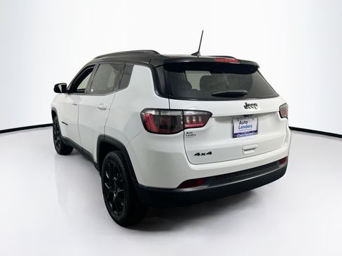 Used 2023 Jeep Compass Latitude w/ Convenience Group AWD/4WD image 7