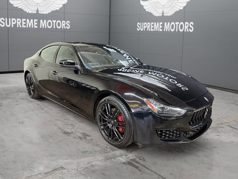 Used 2018 Maserati Ghibli image 3