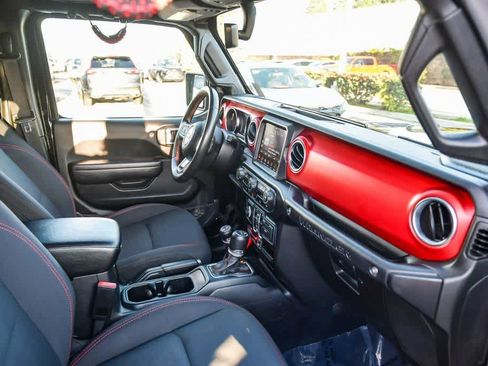 Used 2022 Jeep Wrangler Unlimited Rubicon image 17