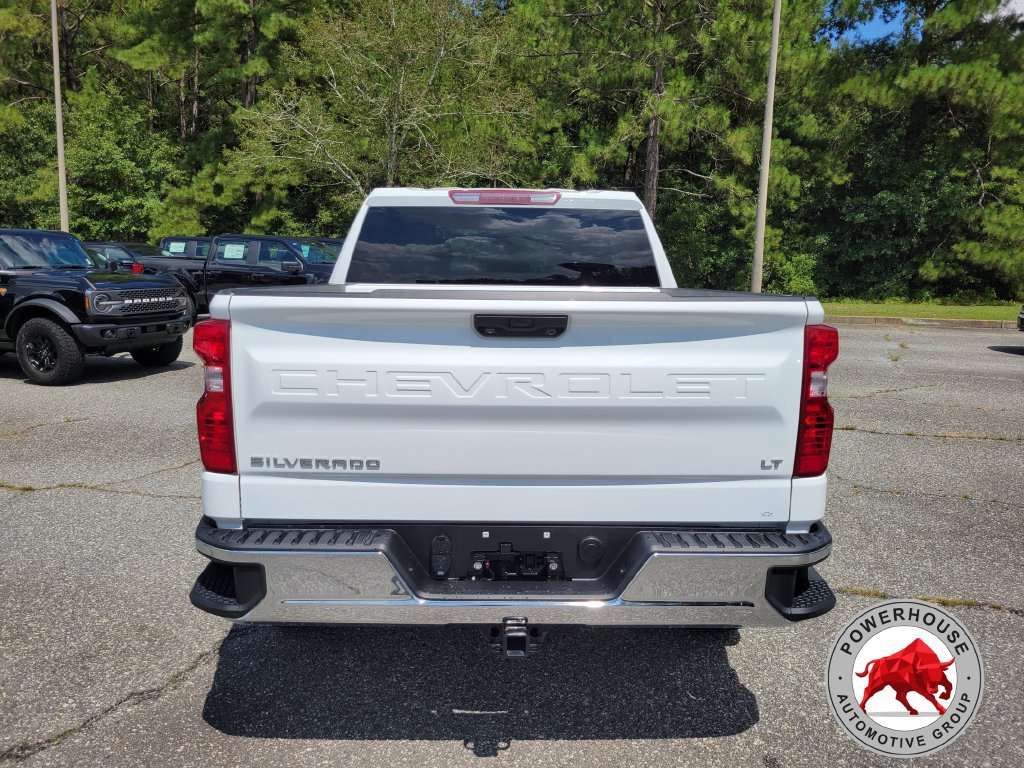Used 2023 Chevrolet Silverado 1500 LT AWD/4WD image 5
