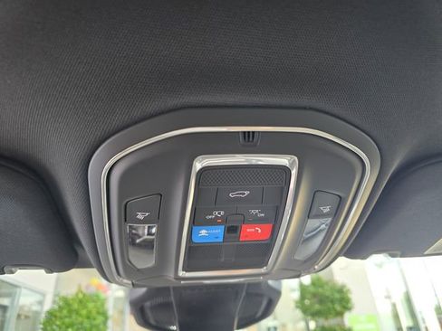 New 2026 Jeep Cherokee Limited AWD/4WD image 17