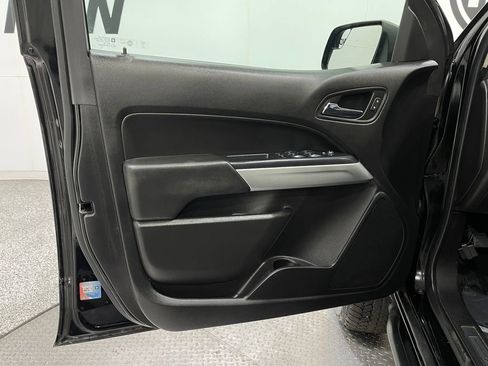 Used 2018 Chevrolet Colorado ZR2 image 13