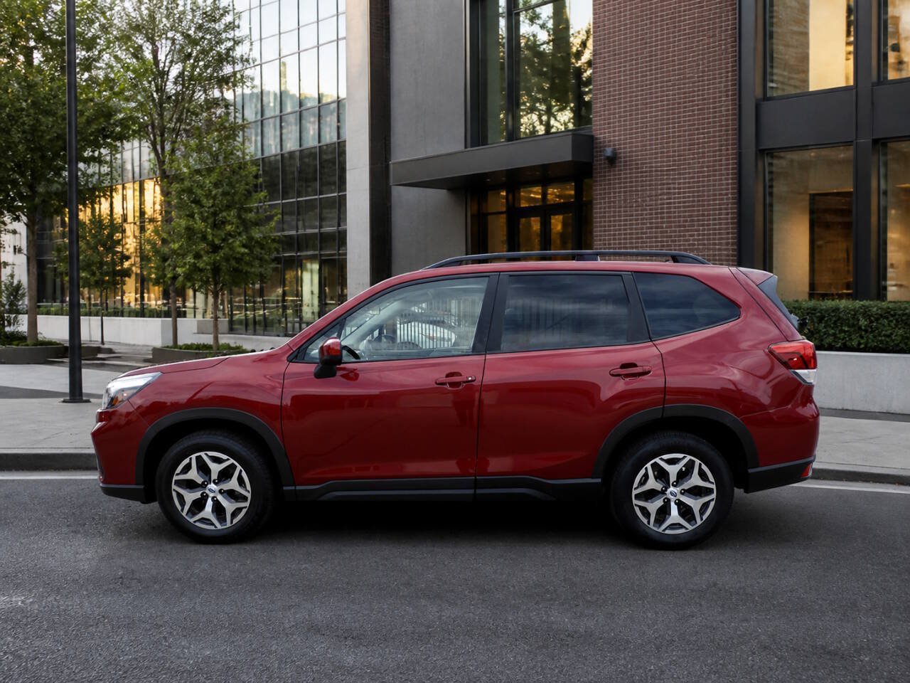 Used 2019 Subaru Forester Premium AWD/4WD image 1