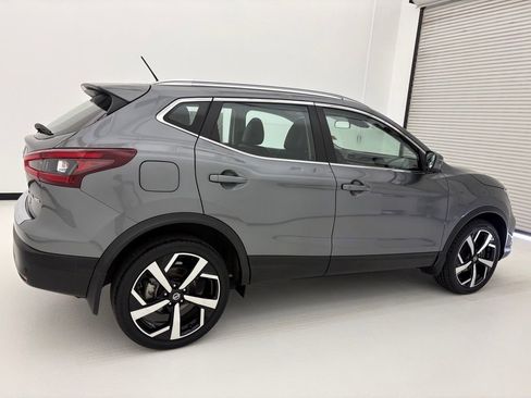 Used 2022 Nissan Rogue Sport SL AWD/4WD image 19