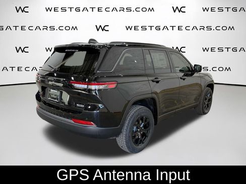 New 2026 Jeep Grand Cherokee Laredo image 7