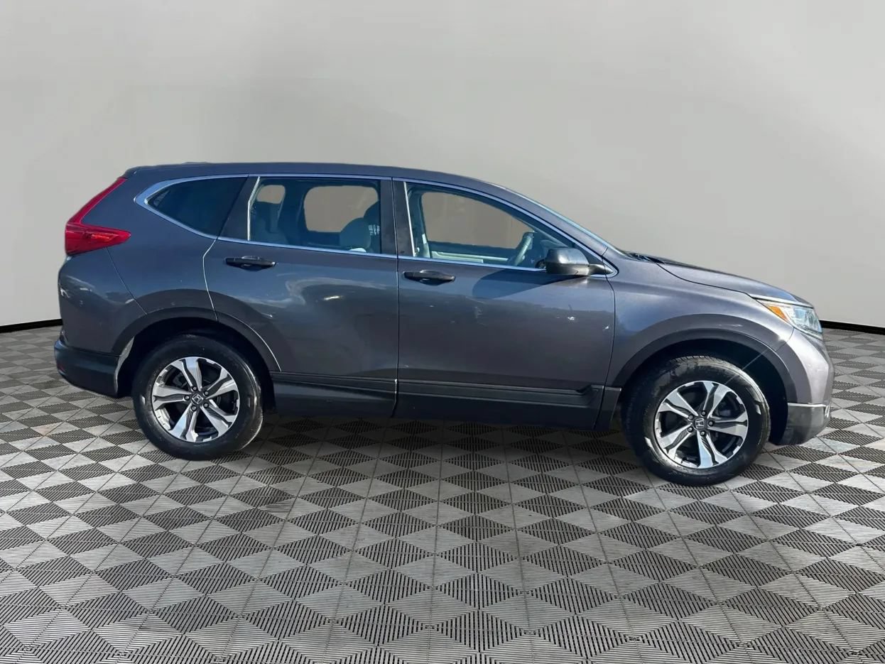 Used 2017 Honda CR-V LX image 4