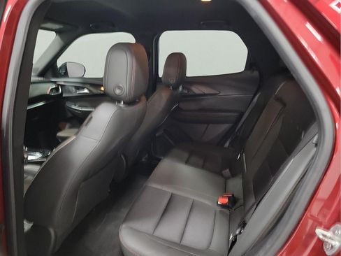 Used 2022 Chevrolet TrailBlazer RS w/ Convenience Package FWD image 8