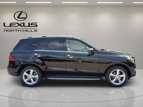 Used 2017 Mercedes-Benz GLE 350 4MATIC image 5