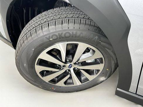 Used 2025 Subaru Outback Premium w/ Popular Package #1 image 24