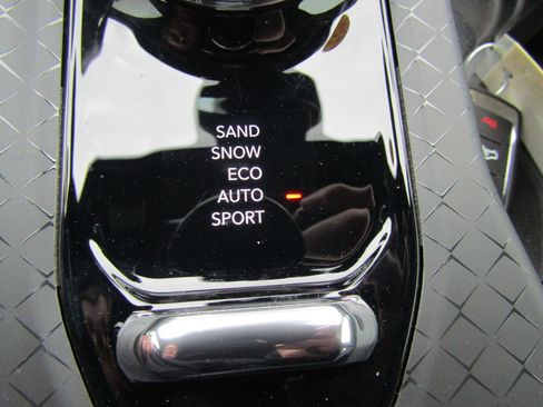 Used 2024 Jeep Wagoneer Launch Edition image 35