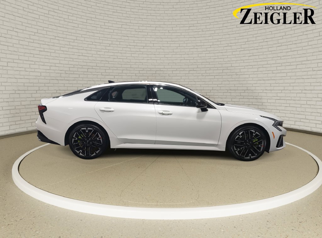 Used 2026 Kia K5 GT FWD image 4