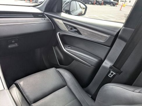 Used 2023 Jaguar F-PACE S image 15