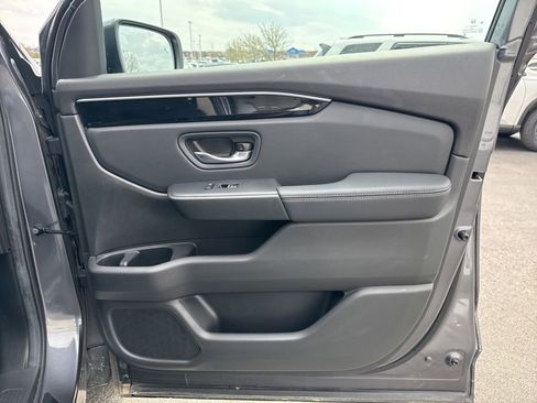Certified 2025 Honda Pilot EX-L image 38