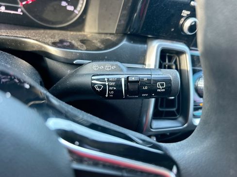 Used 2022 Kia Sorento LX FWD image 17
