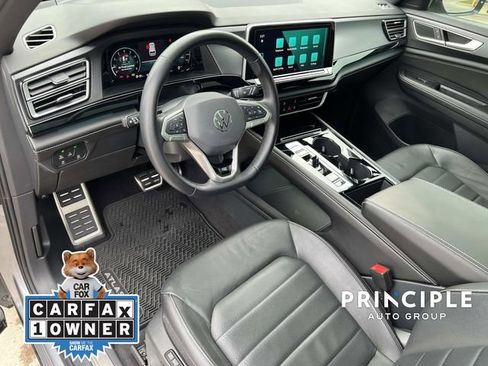 Certified 2024 Volkswagen Atlas Cross Sport SEL R-Line image 15