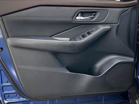 Certified 2023 Nissan Rogue SV w/ SV Premium B Package FWD image 22