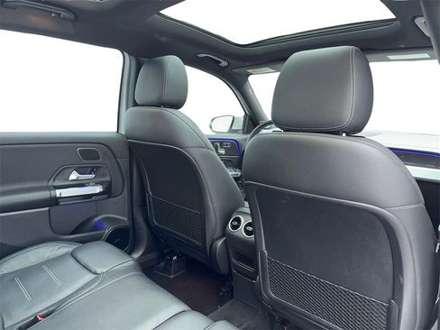 Used 2021 Mercedes-Benz GLB 35 AMG 4MATIC image 46