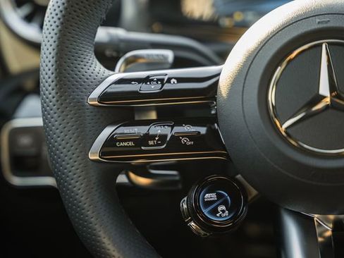 New 2025 Mercedes-Benz CLA 35 AMG 4MATIC image 28