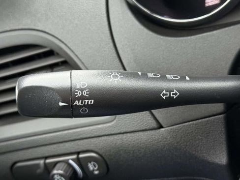 Used 2011 Chevrolet Malibu LTZ image 20