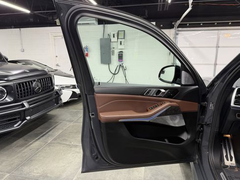 Used 2023 BMW X5 M50i w/ Executive Package image 21