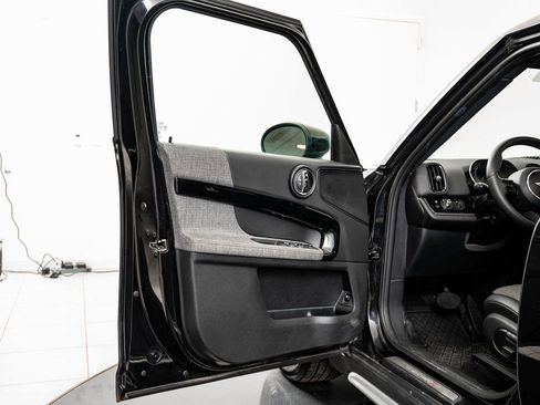 Used 2022 MINI Cooper Countryman S w/ Premium Package image 25