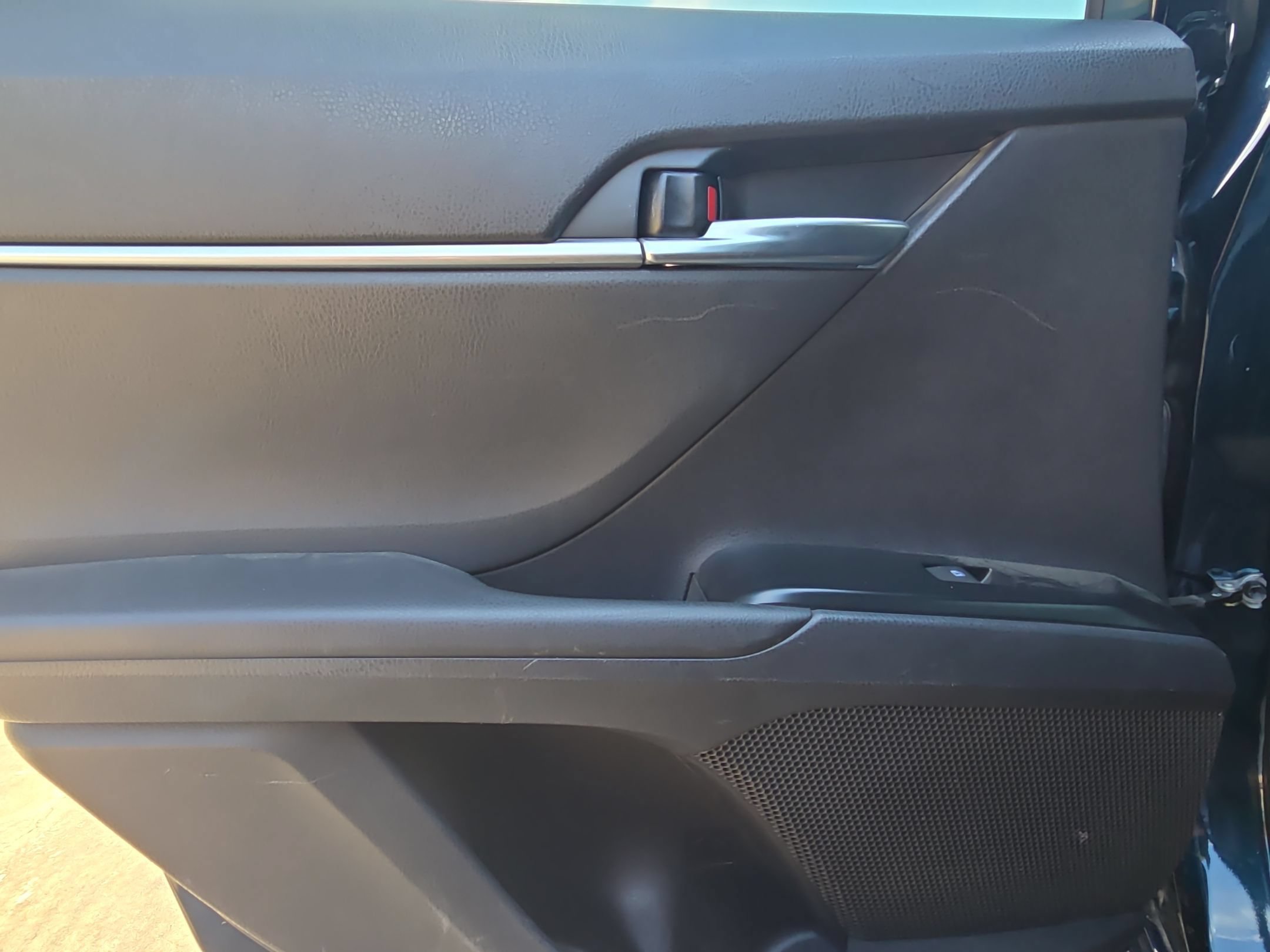 Used 2019 Toyota Camry SE FWD image 15